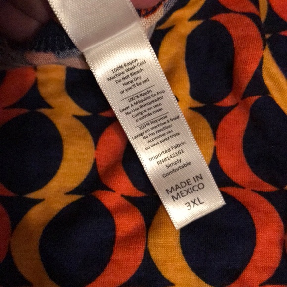 LuLaRoe Classic Tee - Picture 3 of 5